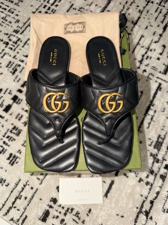 Gucci Black Quilted Leather Thong Sandals with Gold GG Hardware - Picture 2 of 5